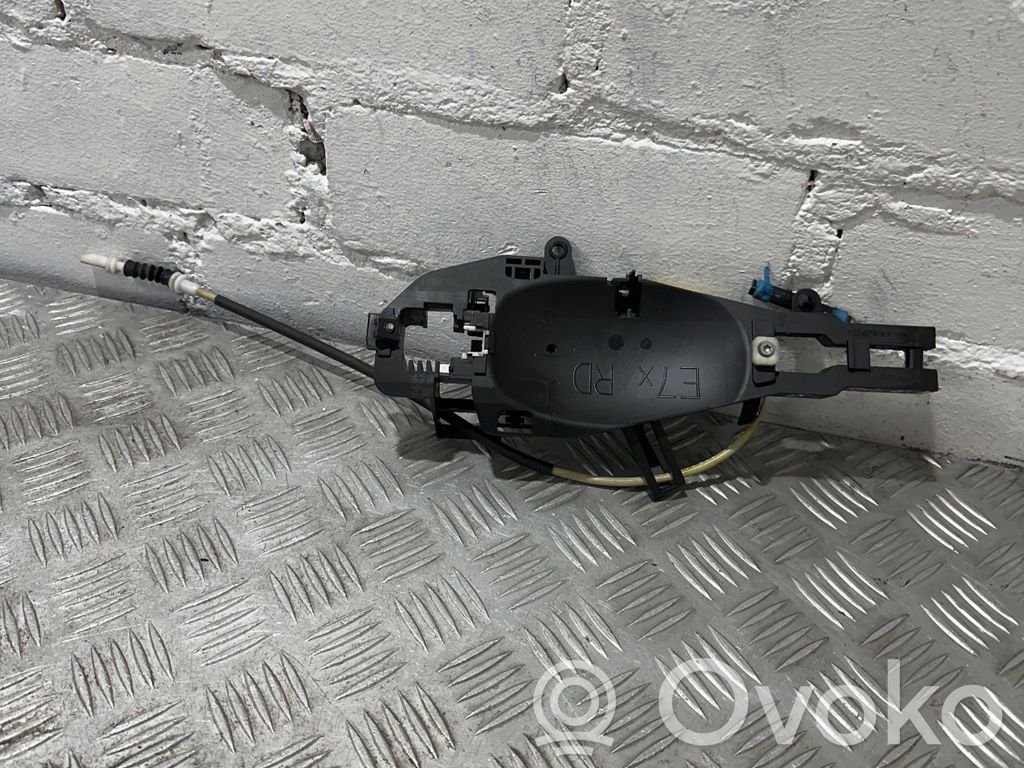 BMW X5 E70 Front door exterior handle/bracket 