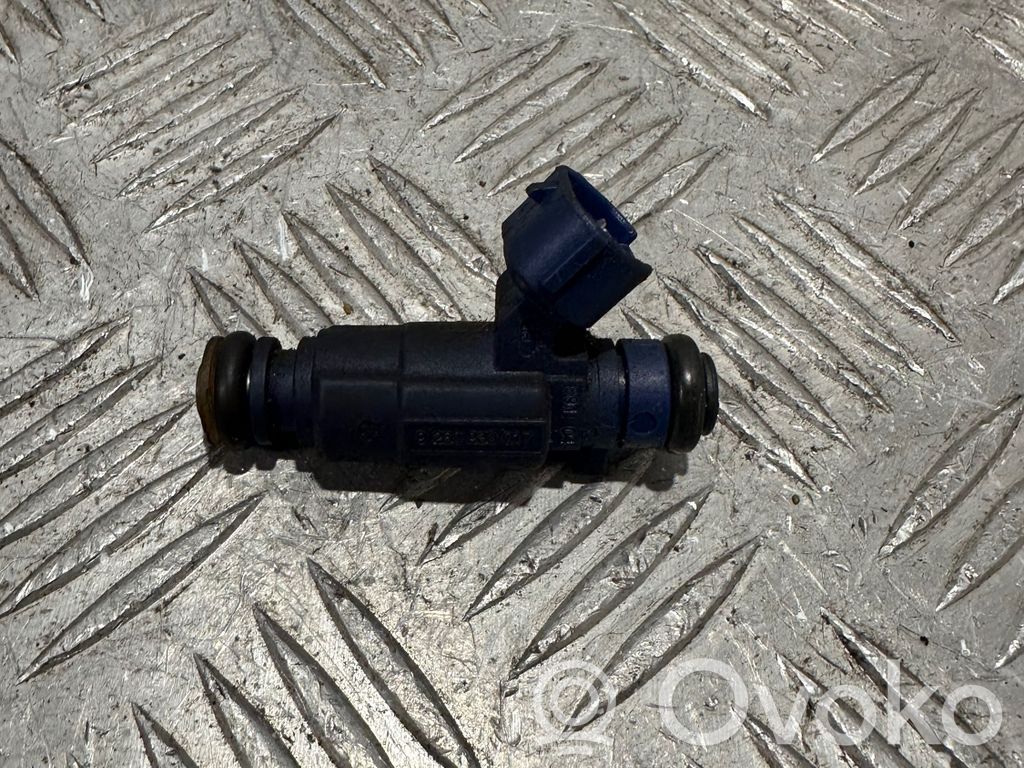 Hyundai i30 Inyector de combustible 