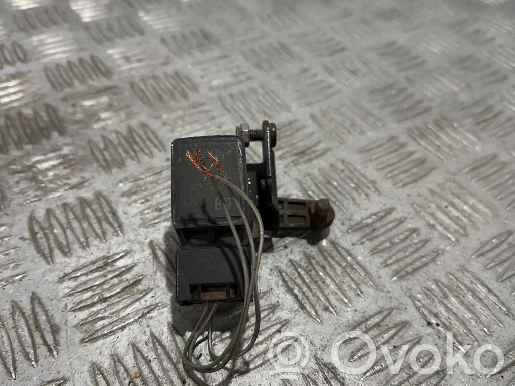 BMW 5 E60 E61 Air suspension front height level sensor 