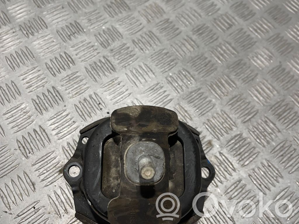 Engine mount bracket   160042,6793017