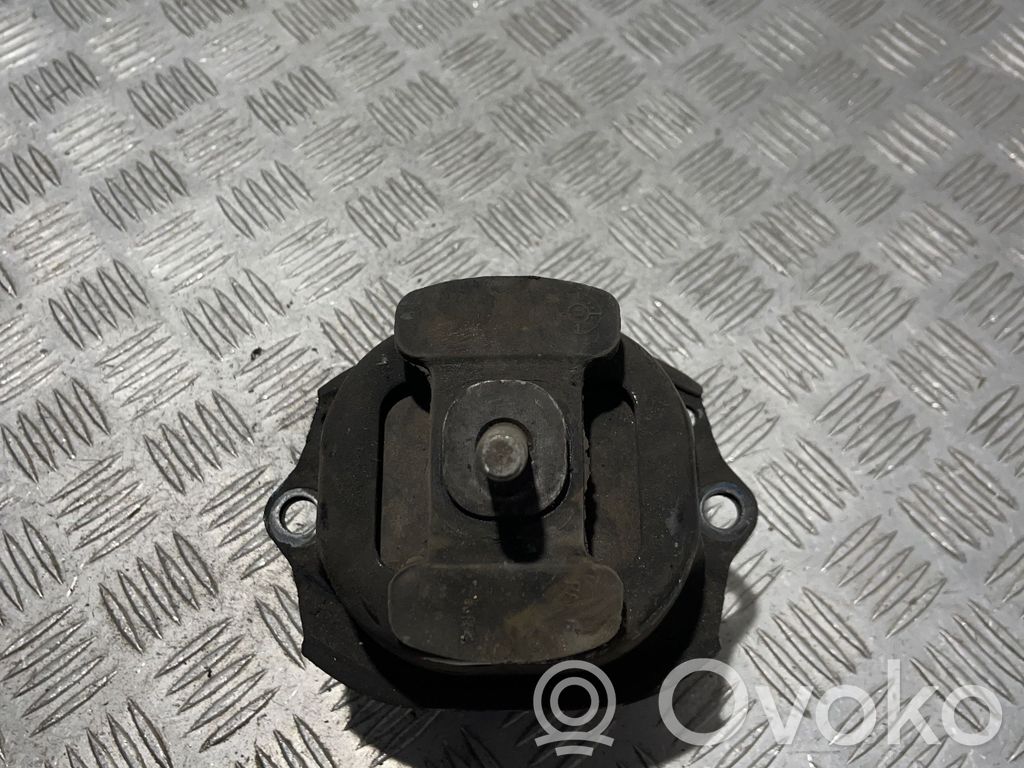 BMW X5 E70 Engine mount bracket 
