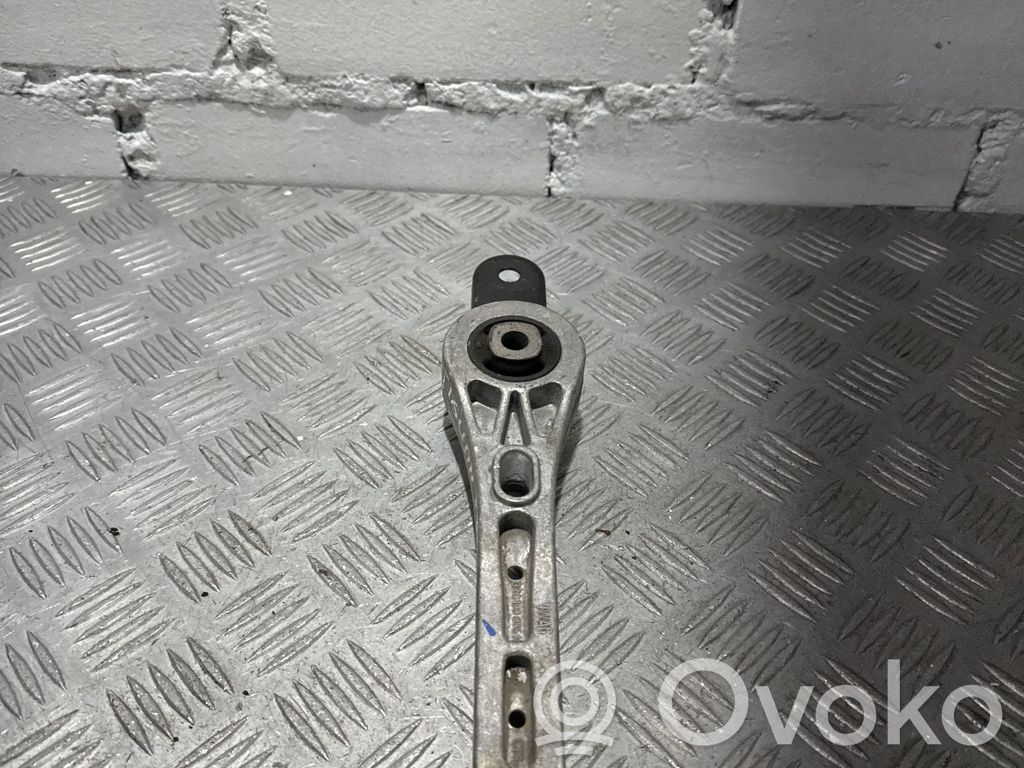 Volkswagen Tiguan Gearbox mount 