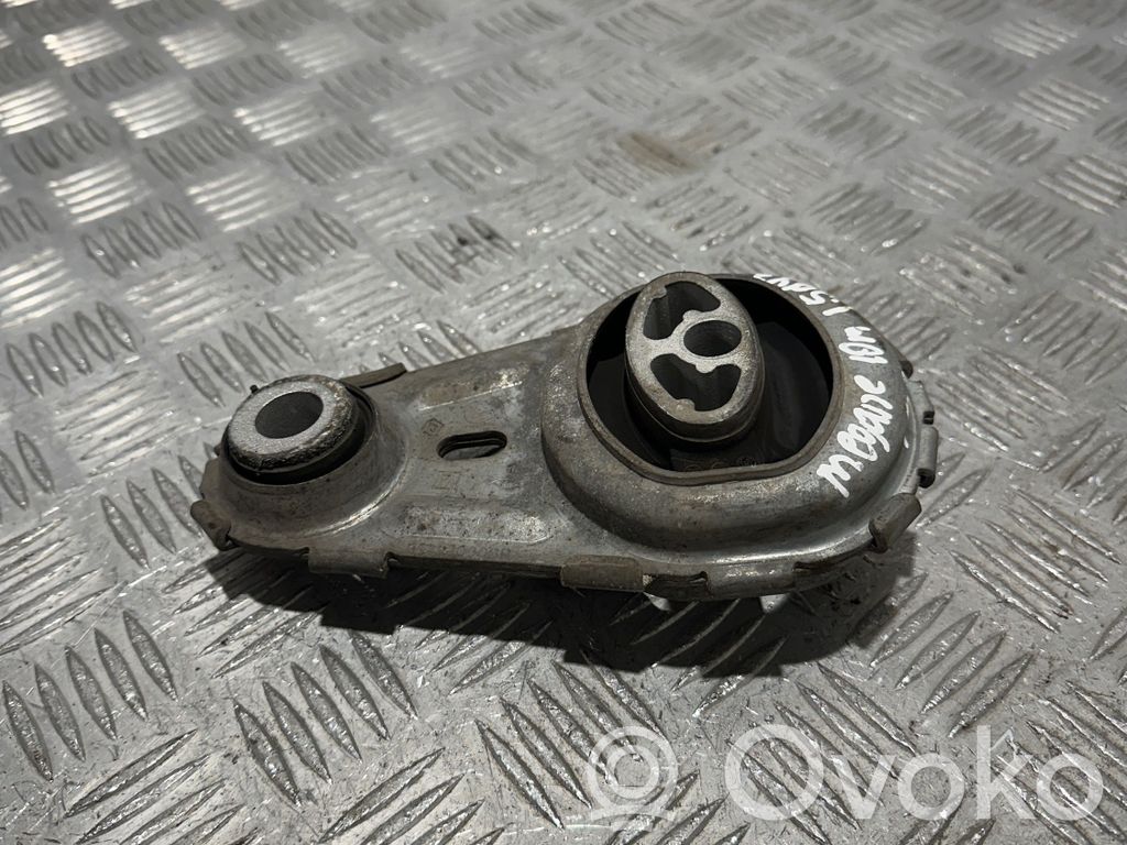 Renault Megane III Engine mount bracket 