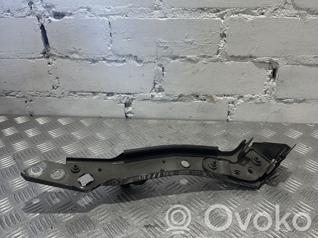 Renault Megane III Headlight/headlamp mounting bracket 