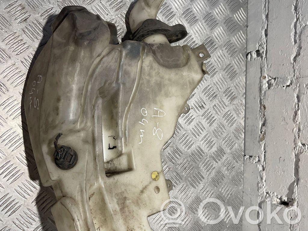 Audi A8 S8 D3 4E Logu šķidruma tvertne 