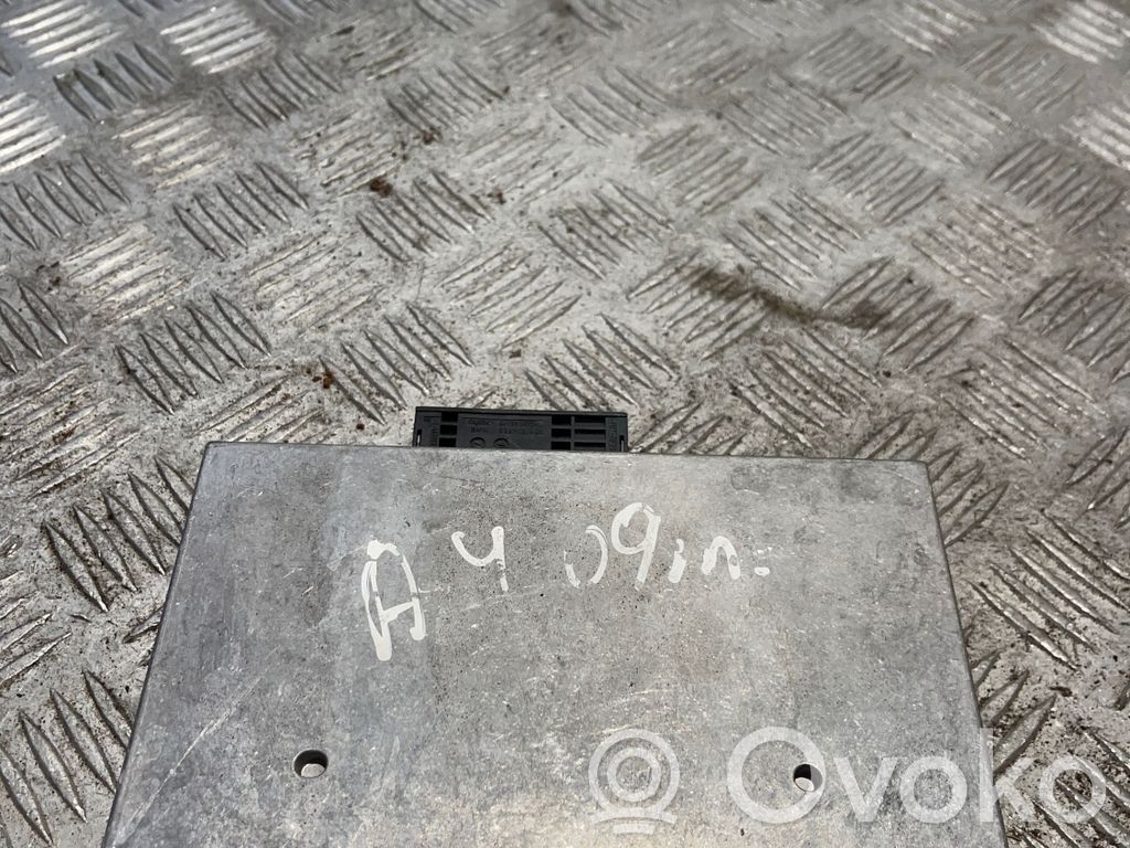 Audi A4 S4 B8 8K Bluetooth modulis 