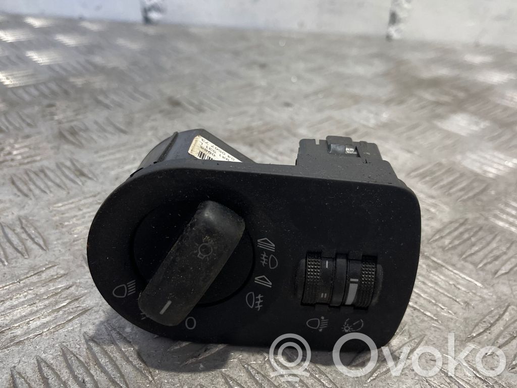 Audi A3 S3 A3 Sportback 8P Light switch 