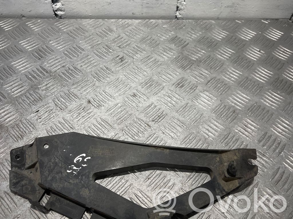 BMW 7 E65 E66 Support de pare-chocs arrière 