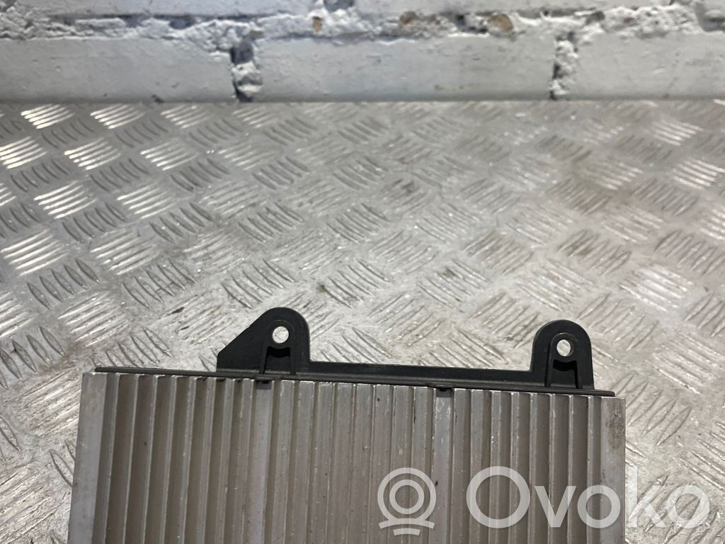 BMW 7 E65 E66 Maitinimo valdymo blokas 