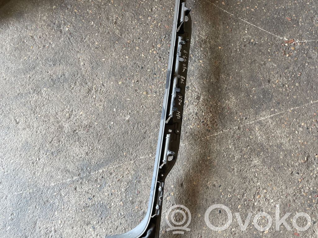 BMW 5 E60 E61 Galinis laikiklis bamperio 