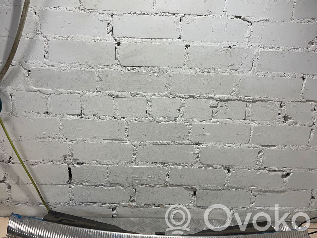 Audi Q7 4L Osłona pasa bagażnika 