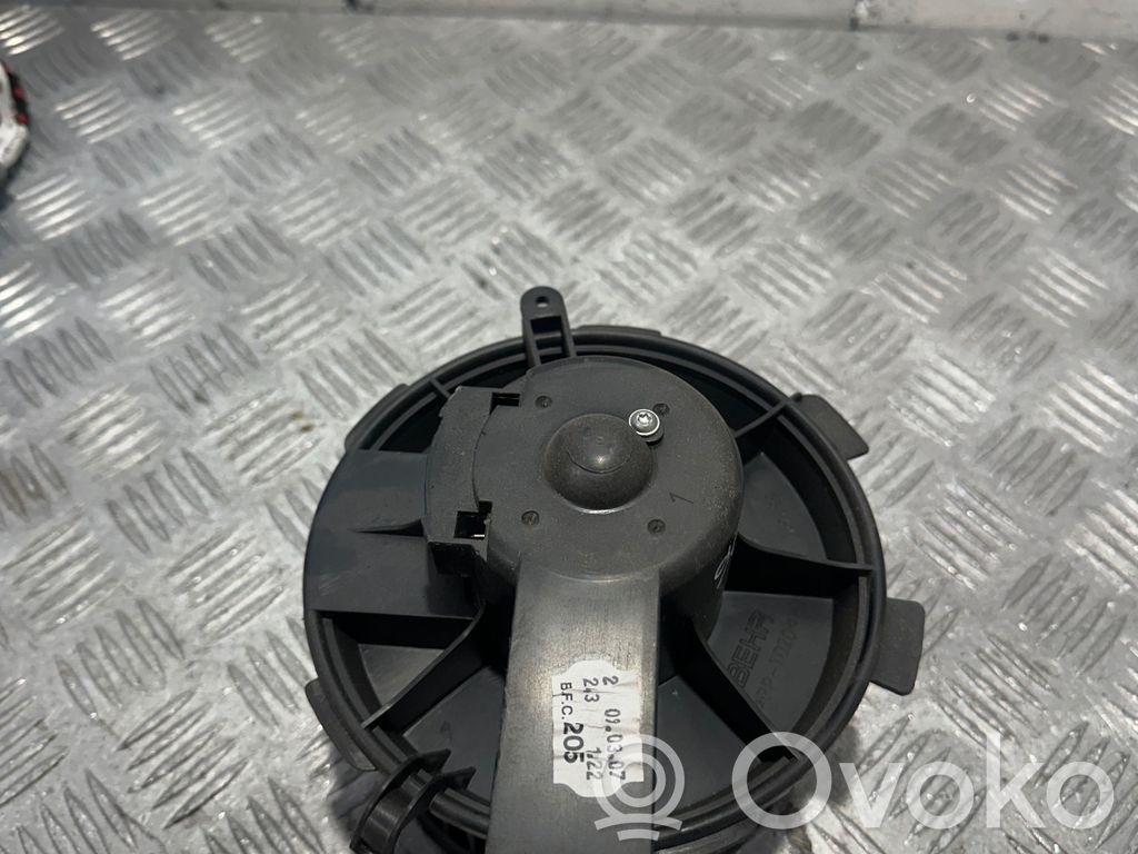 Peugeot 206 CC Mazā radiatora ventilators 