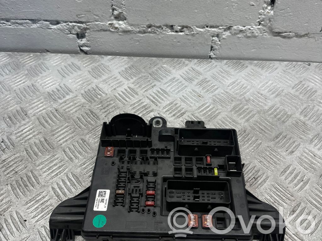 Módulo de fusible   13277321