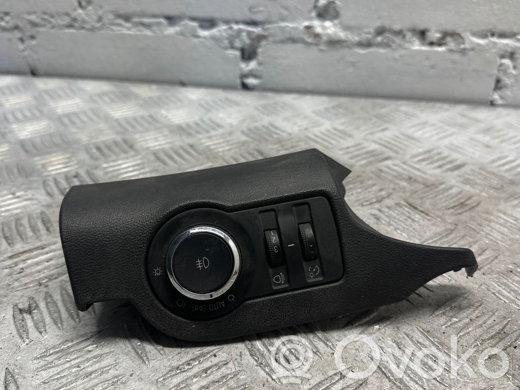 Opel Insignia A Light switch 