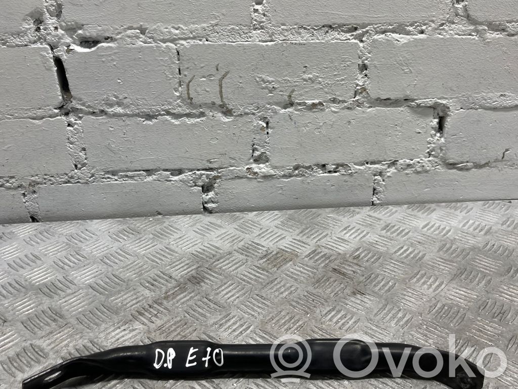 BMW X5 E70 Radiator mount bracket 