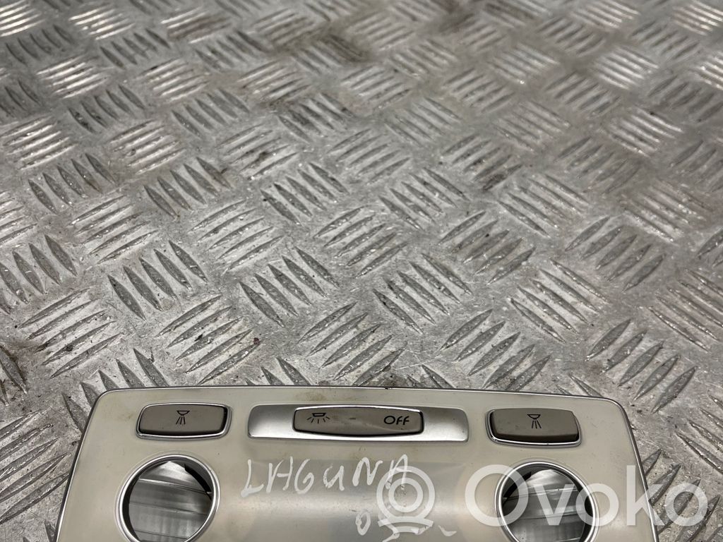 Renault Laguna III Priekinių vietų apšvietimo žibintas 