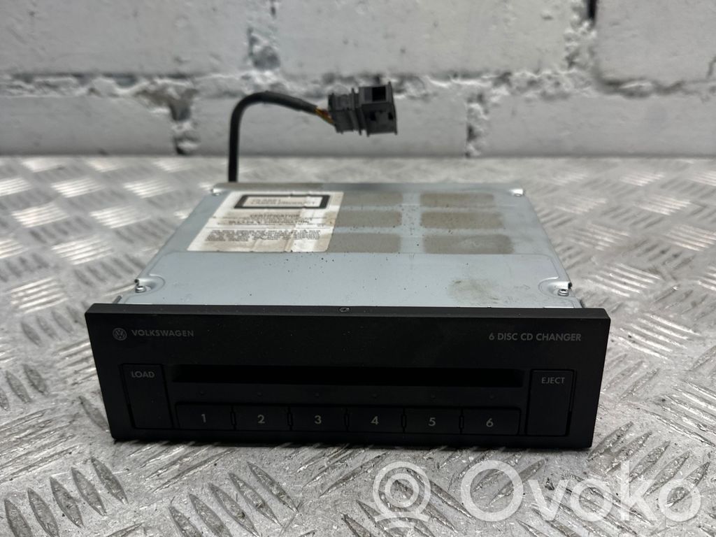 Volkswagen PASSAT B6 CD/DVD-vaihdin 