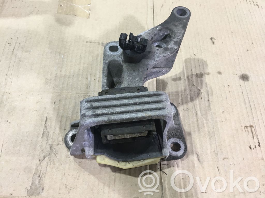 Renault Scenic III -  Grand scenic III Engine mount bracket 