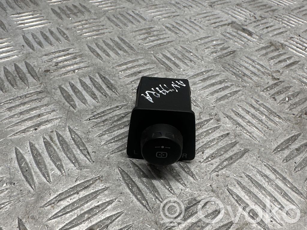 Opel Antara Wing mirror switch 