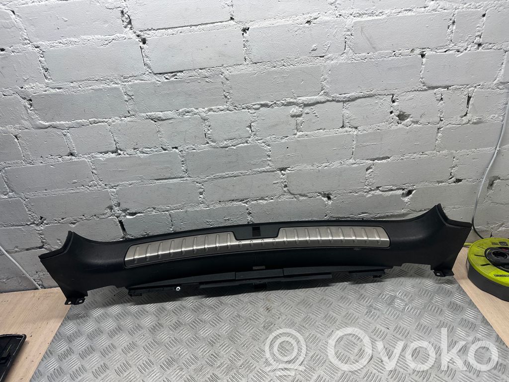 BMW X6 F16 Osłona pasa bagażnika 