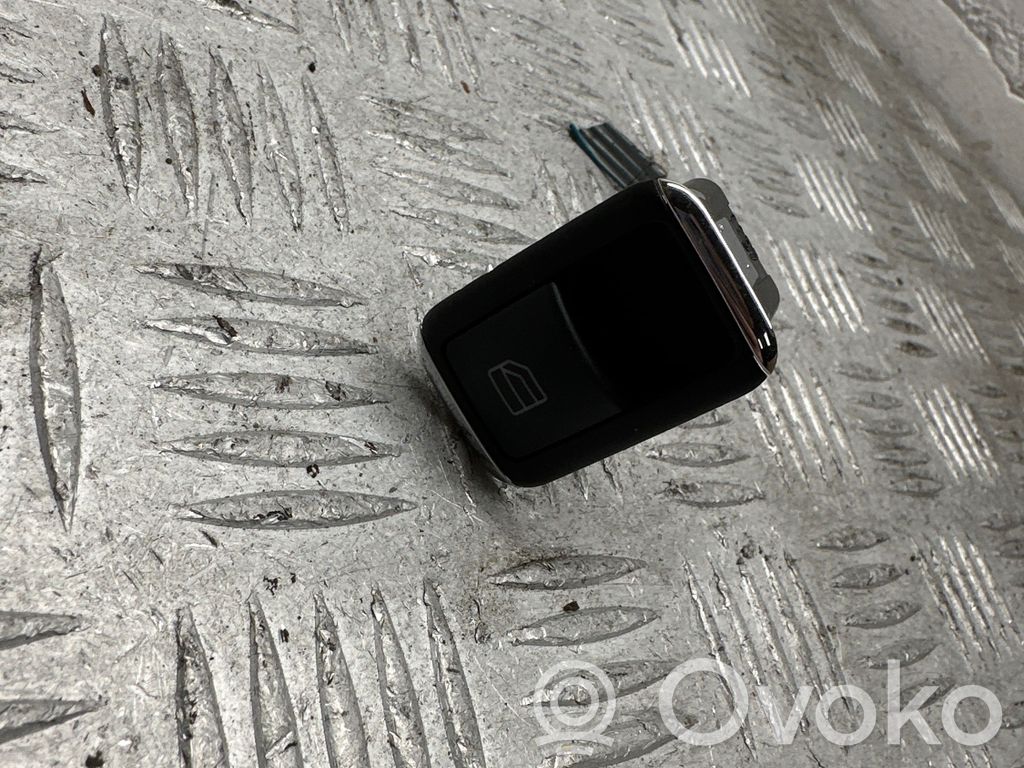 Mercedes-Benz C W204 Przyciski szyb 