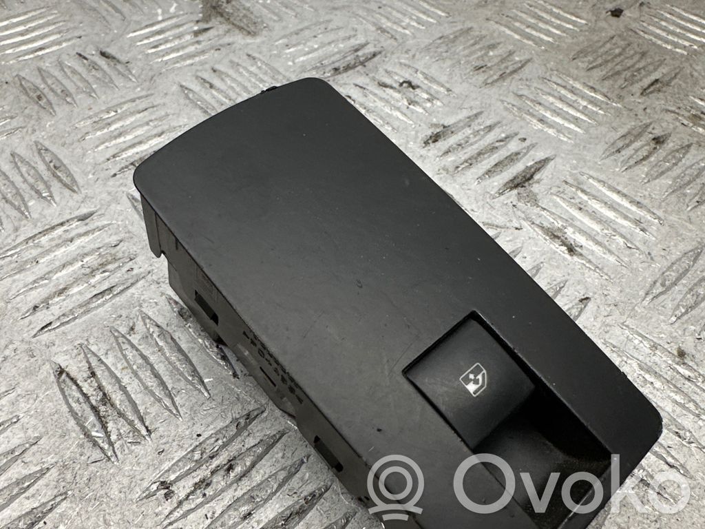 Opel Insignia A Electric window control switch 