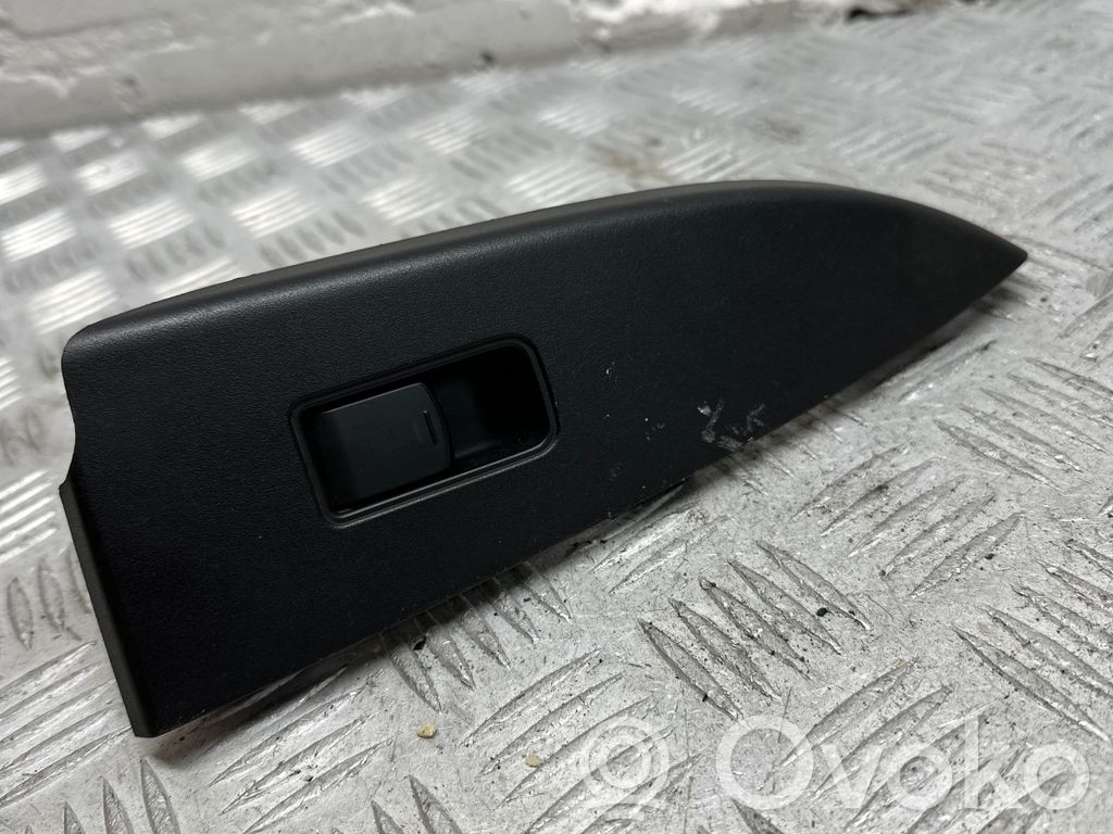 Subaru Outback Electric window control switch 