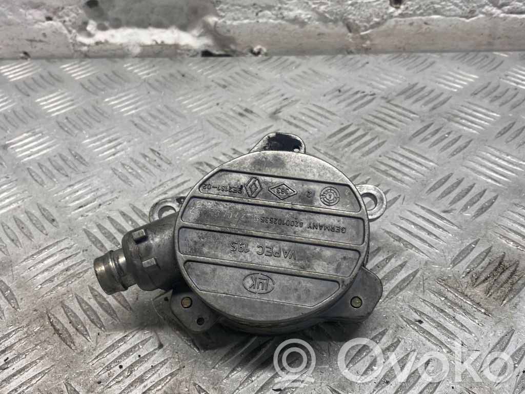 Renault Laguna II Vacuum pump 