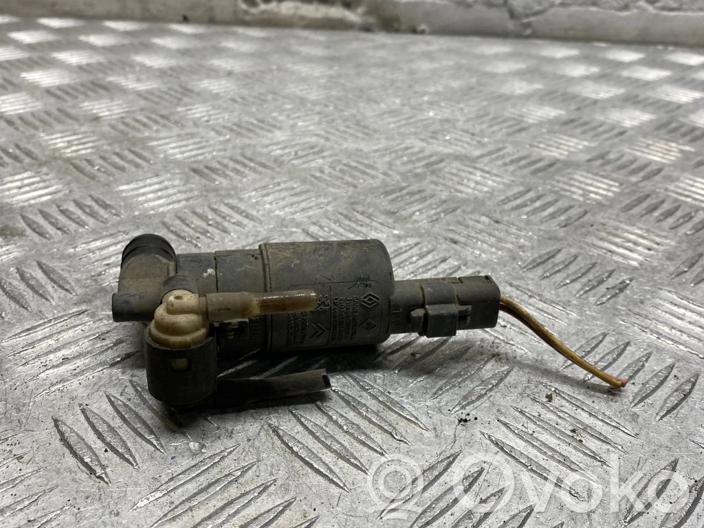 Citroen Xsara Picasso Windscreen/windshield washer pump 