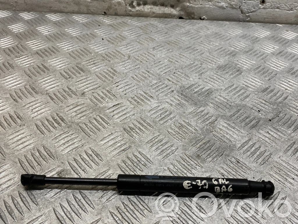 BMW X5 E70 Dzinēja pārsega amortizators 
