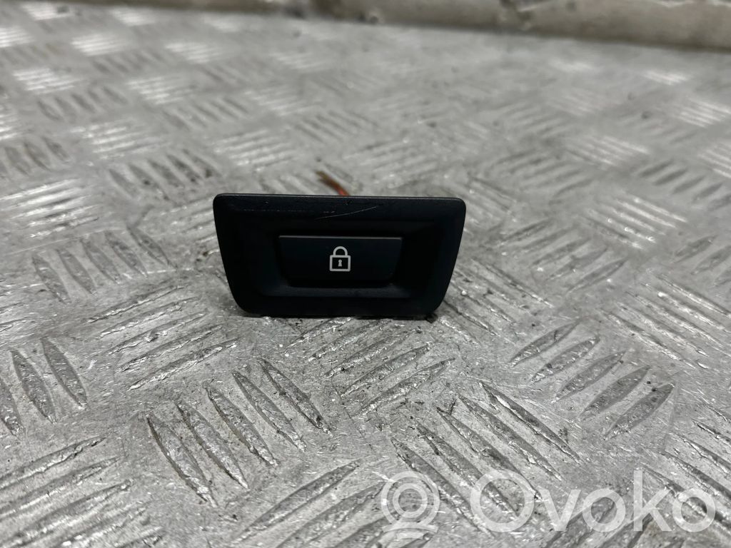 BMW 5 GT F07 Tailgate/boot open switch button 
