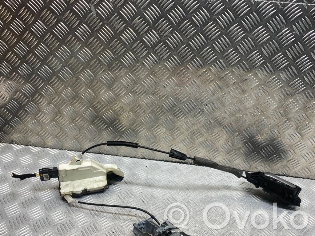 Citroen C5 Priekšpusē slēdzene 