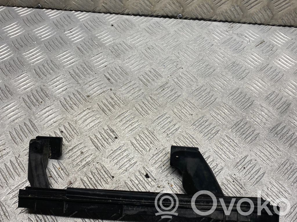 Citroen C5 Guía del parabrisas de la puerta trasera 