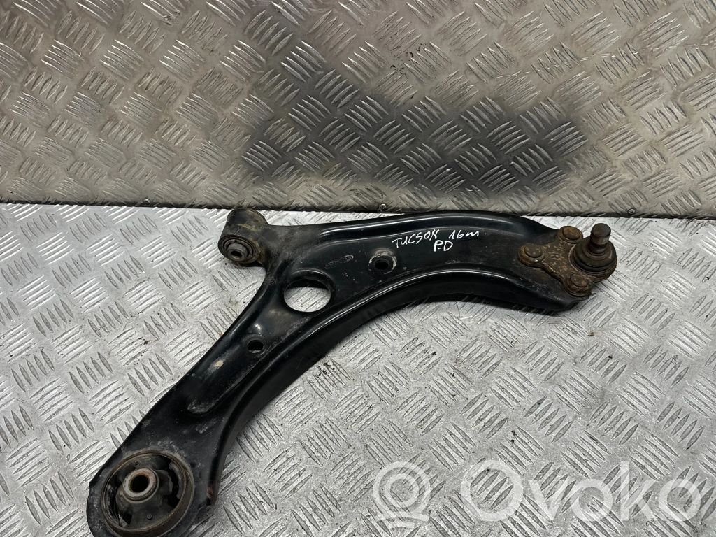 Hyundai Tucson TL Querlenker Achsschenkel vorne 