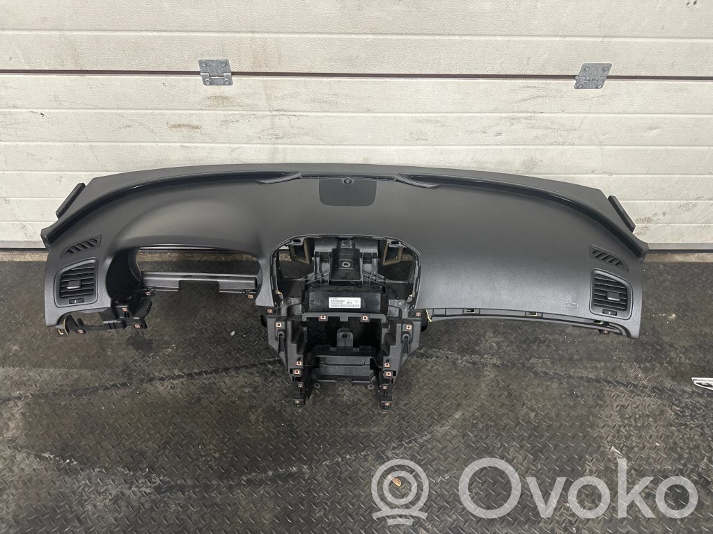 Opel Insignia A Deska rozdzielcza 