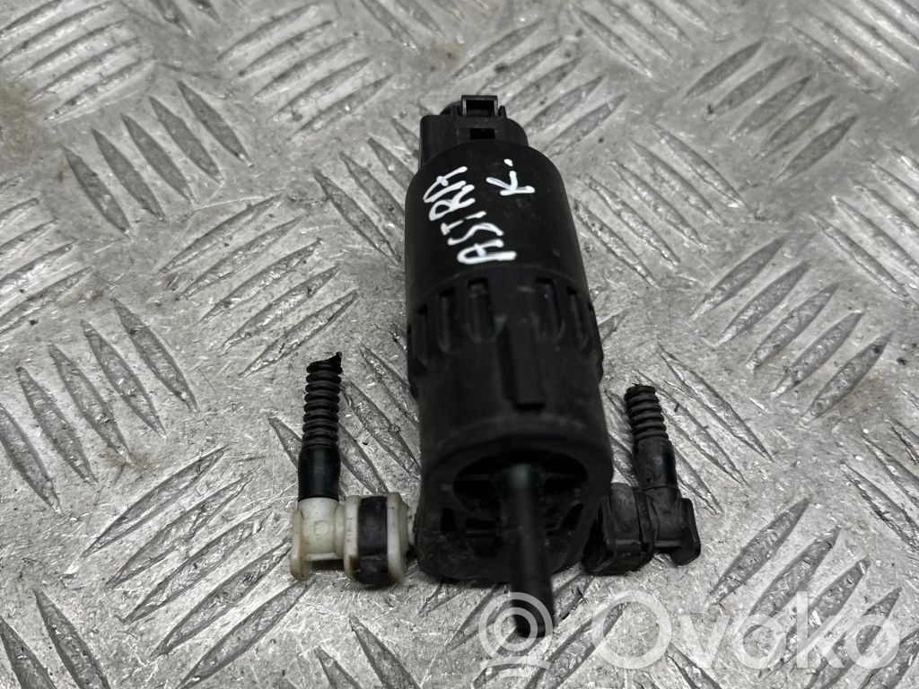 Opel Astra K Windscreen/windshield washer pump 