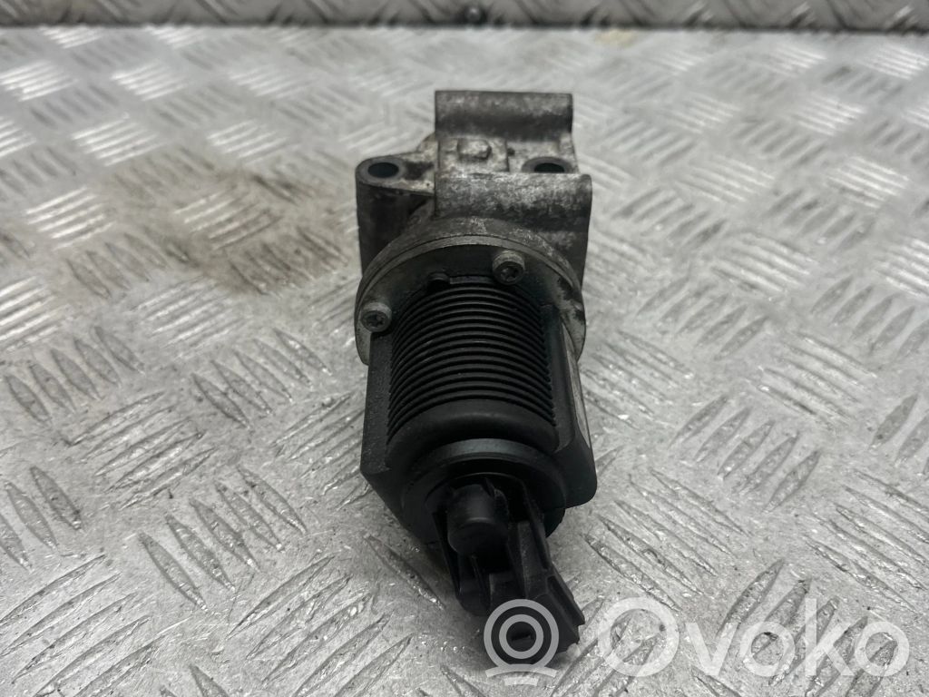 Opel Zafira B Válvula EGR 