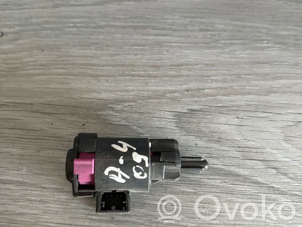 Audi A4 S4 B8 8K Sensor Bremspedal 
