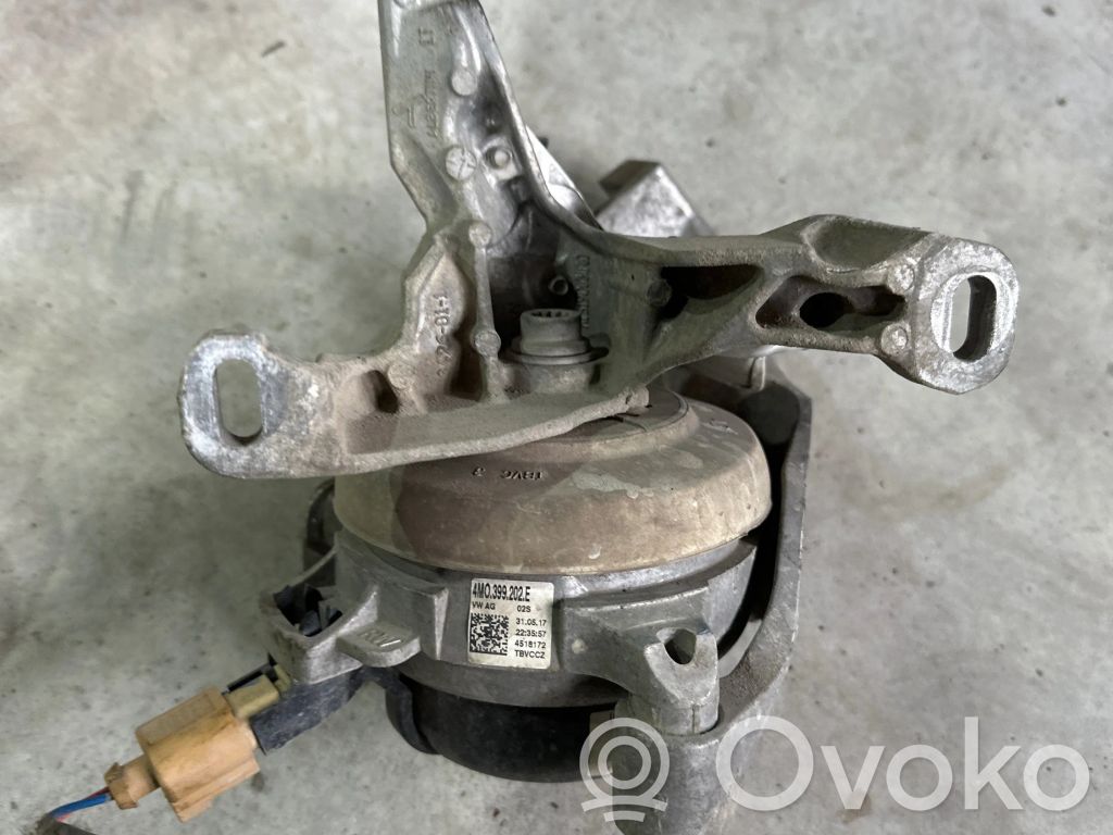 Audi Q7 4M Engine mount bracket 