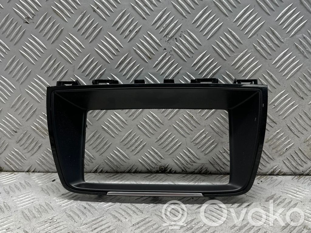 Mazda 6 Radio/GPS head unit trim 