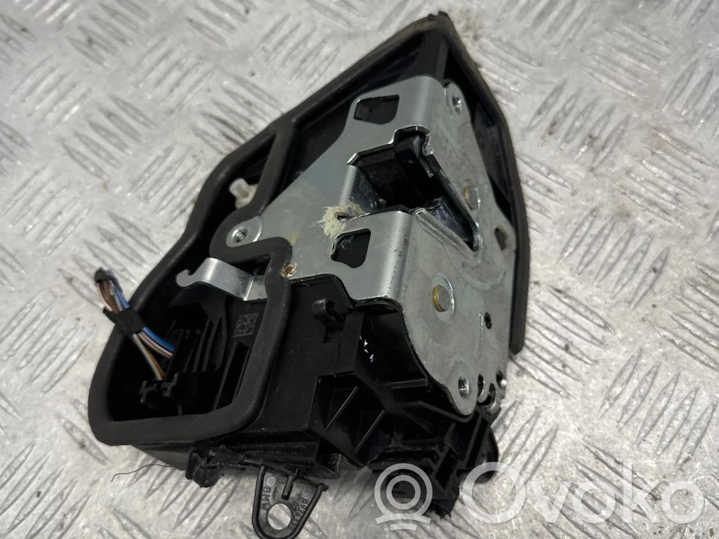BMW X3 F25 Takaoven lukko 