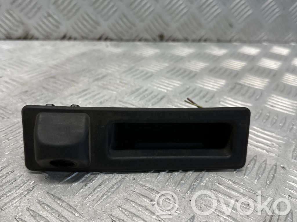 BMW X5 F15 Przełącznik / Przycisk otwierania klapy tylnej / bagażnika 