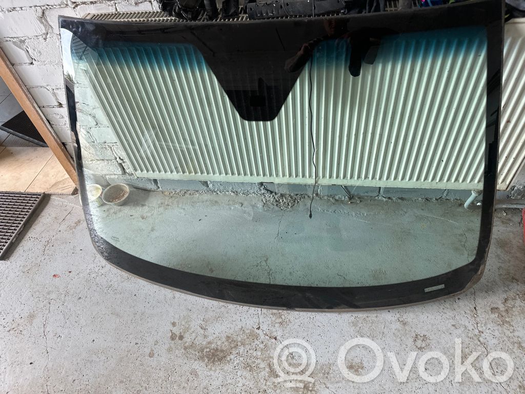 Front windscreen/windshield window   43R001585,MM1250DOT682,100108100