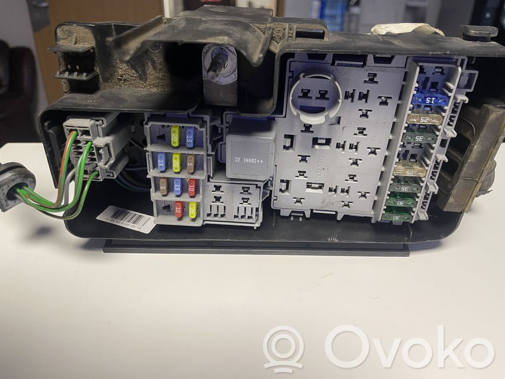 Volvo XC90 Fuse module 