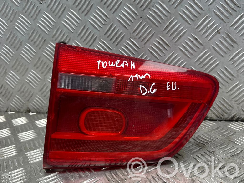 Volkswagen Touran II Lampy tylnej klapy bagażnika 