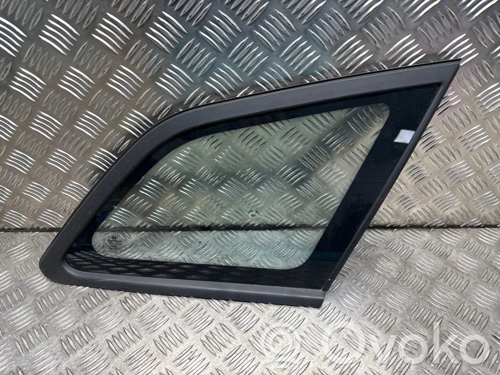 Hyundai i30 Rear side window 