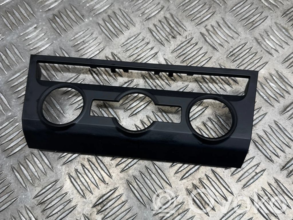 Skoda Superb B8 (3V) Console centrale, commande chauffage/clim 