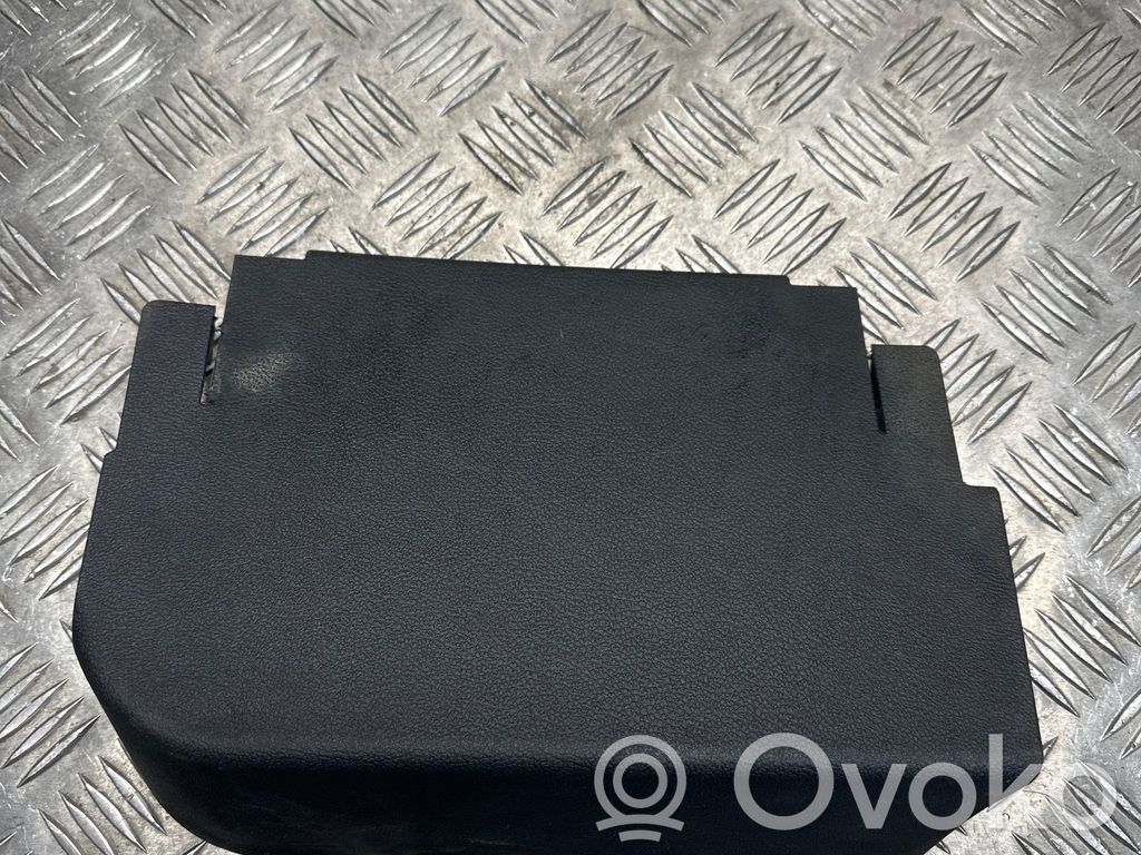 Inne części wnętrza samochodu   1K0971813C