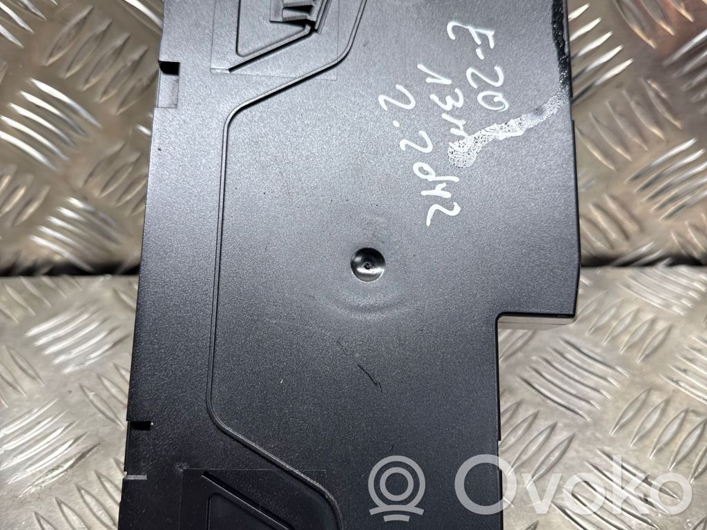 Mercedes-Benz E C207 W207 Fuse box set 