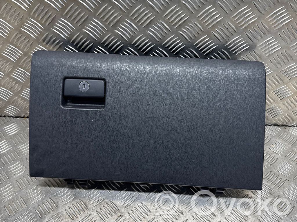 Toyota RAV 4 (XA50) Schowek deski rozdzielczej 